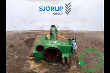 salg af Vorderachsgehäuse John Deere 6910 LINKS