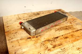 salg af Ölkühler Claas Ares 836