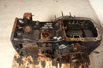 salg af Hinterachsen New Holland T6.145 AC