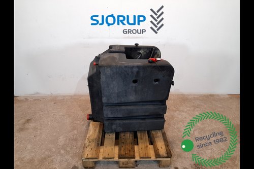 salg af Kraftstofftank New Holland TG285