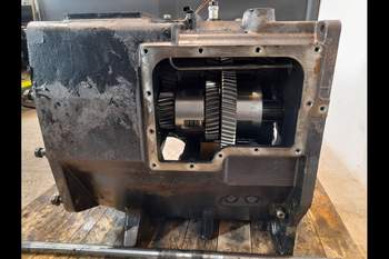 salg af Getriebe New Holland TG285