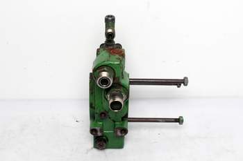 salg af Prioritätsventil John Deere 6420
