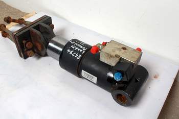 salg af Hydraulische Zylinder Landini 5079