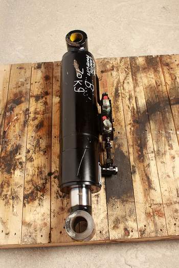 salg af Hydraulische Zylinder Landini 5079 