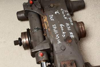 salg af Claas Ares 836 Front Axle