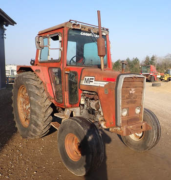 salg af Massey Ferguson 575 traktor
