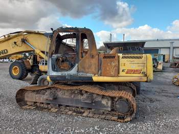 salg af New Holland E215 B Excavator