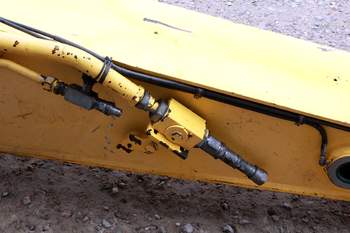 salg af BaggerStiel New Holland E215 B