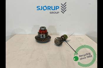 John Deere 6820 Front axle differential John Deere 6820 Front axle differential
