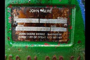 salg af John Deere 6820 LEFT Front axle house