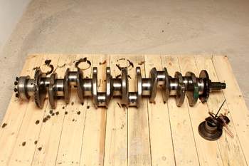 salg af Kurbelwelle Massey Ferguson 7495