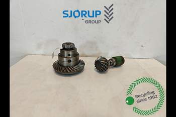 salg af John Deere 6155R  Front axle differential