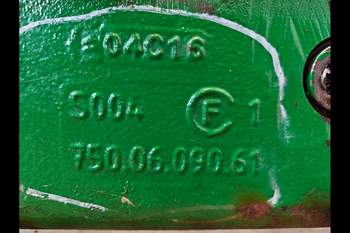 salg af Vorderachsgehäuse John Deere 6155R RECHT