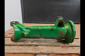 salg af Vorderachsgehäuse John Deere 6155R RECHT