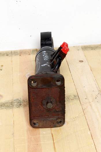 salg af Hydraulische zylinder Massey Ferguson 6480