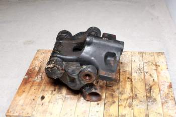salg af Abfederungsbock Massey Ferguson 6480