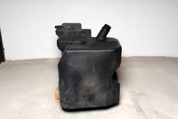 salg af Kraftstofftank Deutz-Fahr Agrotron 265