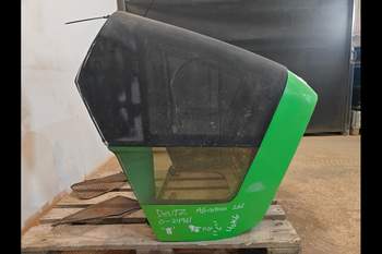 salg af Deutz-Fahr Agrotron 265  Engine Hood Part