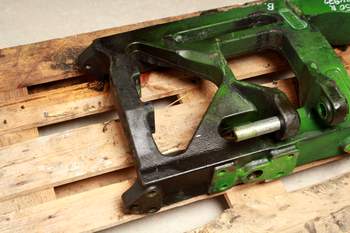 salg af Vorderachsbock John Deere 6250R