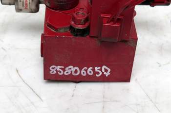 salg af Hydraulikventile New Holland BB980