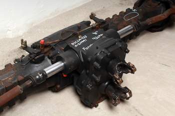 salg af Zerlegte Vorderachsen New Holland LM435