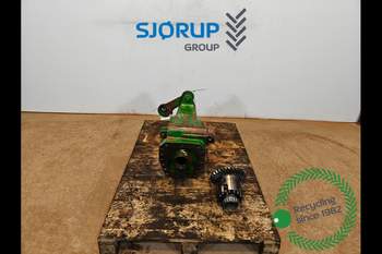 salg af John Deere 6820  Front axle differential