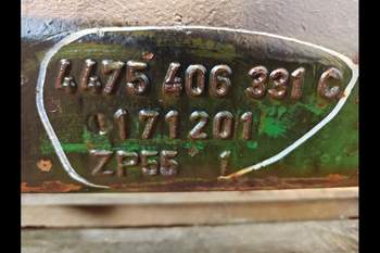 salg af Vorderachsgehäuse John Deere 6820 RECHT