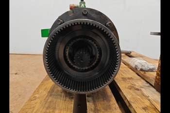 salg af Endandtrieb Vorderachse John Deere 6820 RECHT