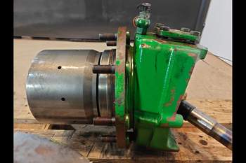 salg af Endandtrieb Vorderachse John Deere 6820 RECHT