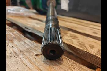 salg af Endandtrieb Vorderachse John Deere 6820 RECHT