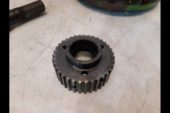 salg af Endandtrieb Vorderachse John Deere 6820 LINKS