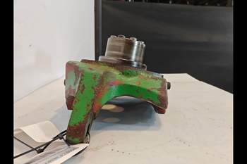 salg af John Deere 3050 RIGHT Front Axle, Swivel Housing