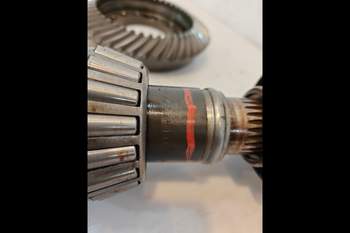 salg af John Deere 3050 Front axle differential