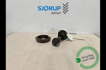 John Deere 3050 Front axle differential John Deere 3050 Front axle differential