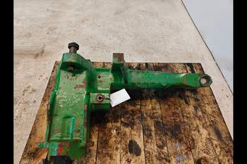 salg af John Deere 3050 RIGHT Front axle house