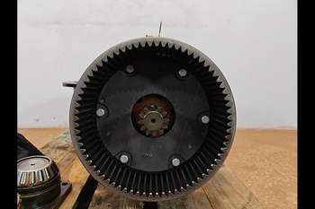 salg af Endandtrieb Vorderachse New Holland T7.315 RECHT
