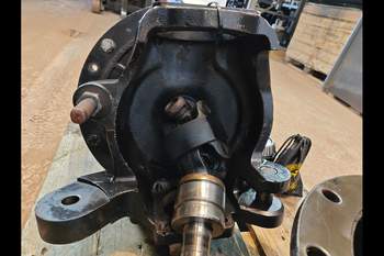 salg af Endandtrieb Vorderachse New Holland T7.315 RECHT