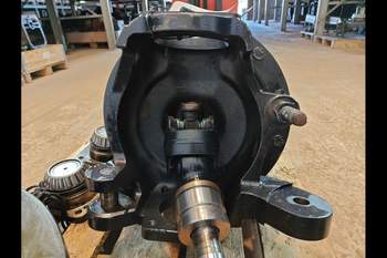 salg af Endandtrieb Vorderachse New Holland T7.315 LINKS