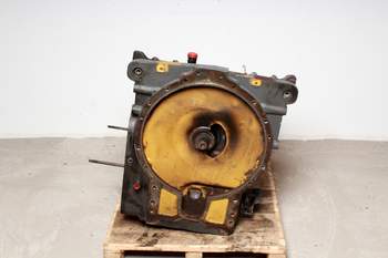 salg af Getriebe Valtra S374