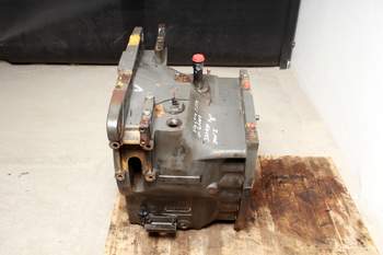 salg af Getriebe Valtra S374