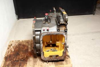 salg af Getriebe Valtra S374