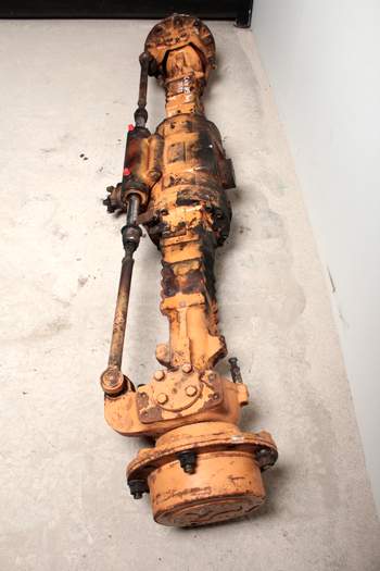 salg af Zerlegte Hinterachsen Case 695