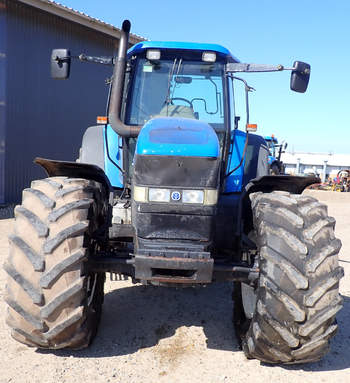 salg af New Holland TM190 traktor