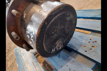 salg af Deutz-Fahr Agrotron 180.7 RIGHT Front axle final drive