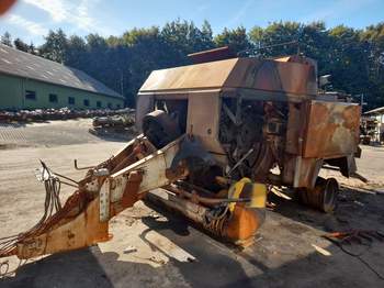 salg af New Holland BB940 Baler