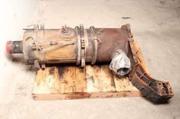 salg af Abgasanlag katalysator John Deere 8R 310