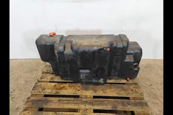 salg af Kraftstofftank New Holland 7840