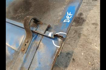 salg af Motorhaube New Holland 7840