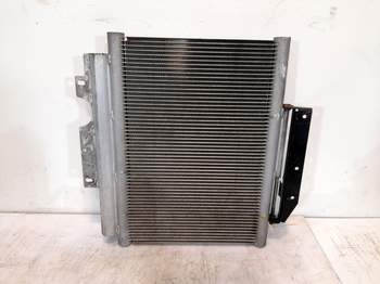 salg af Kondensator Case Maxxum 140