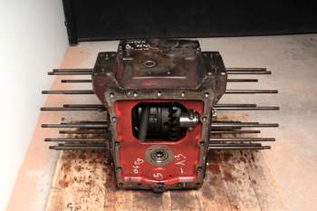 salg af Hinterachsen Massey Ferguson 8280